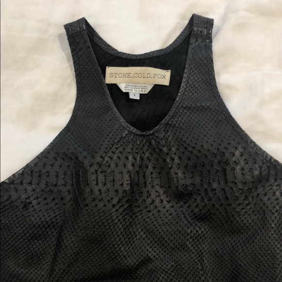 Stone Cold Fox Gangster Crop - Picture 4 of 5